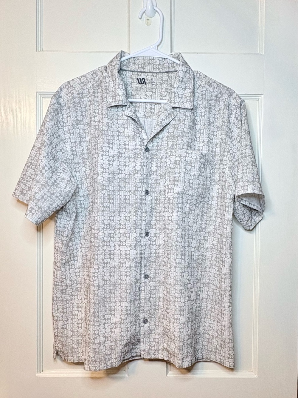 VRST Men's Performance Resort Shirt in Gray